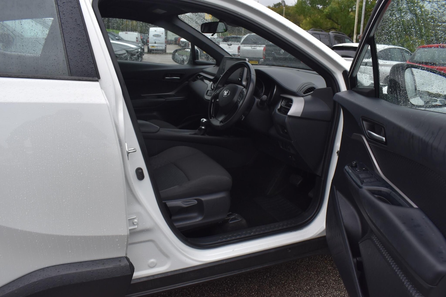 Used Toyota C-HR 2020 for sale - 76152393: Photo 8