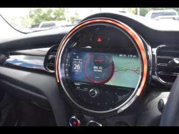 Used MINI Hatch 2021 for sale - 75051903: Photo