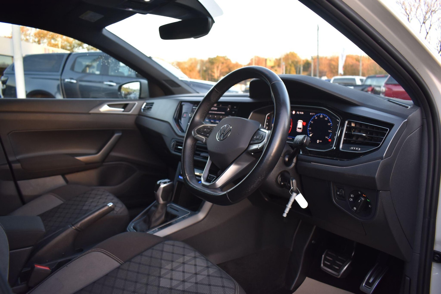 Used Volkswagen Polo for sale - 76701585: Photo 8