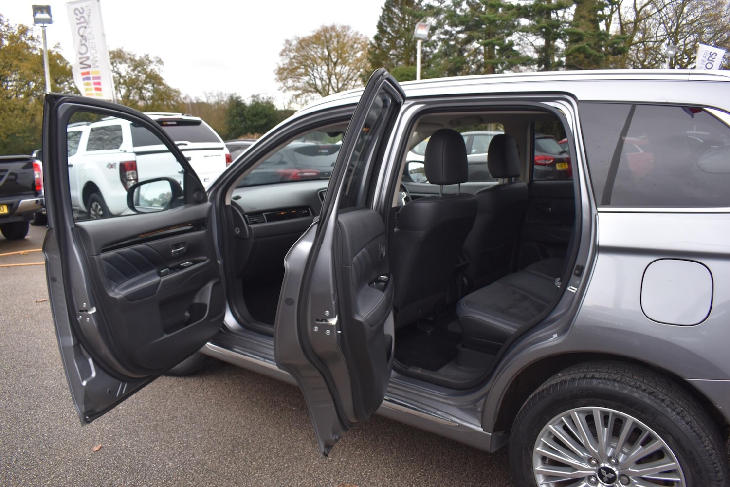 Used Mitsubishi Outlander for sale - 76990120: Photo 14