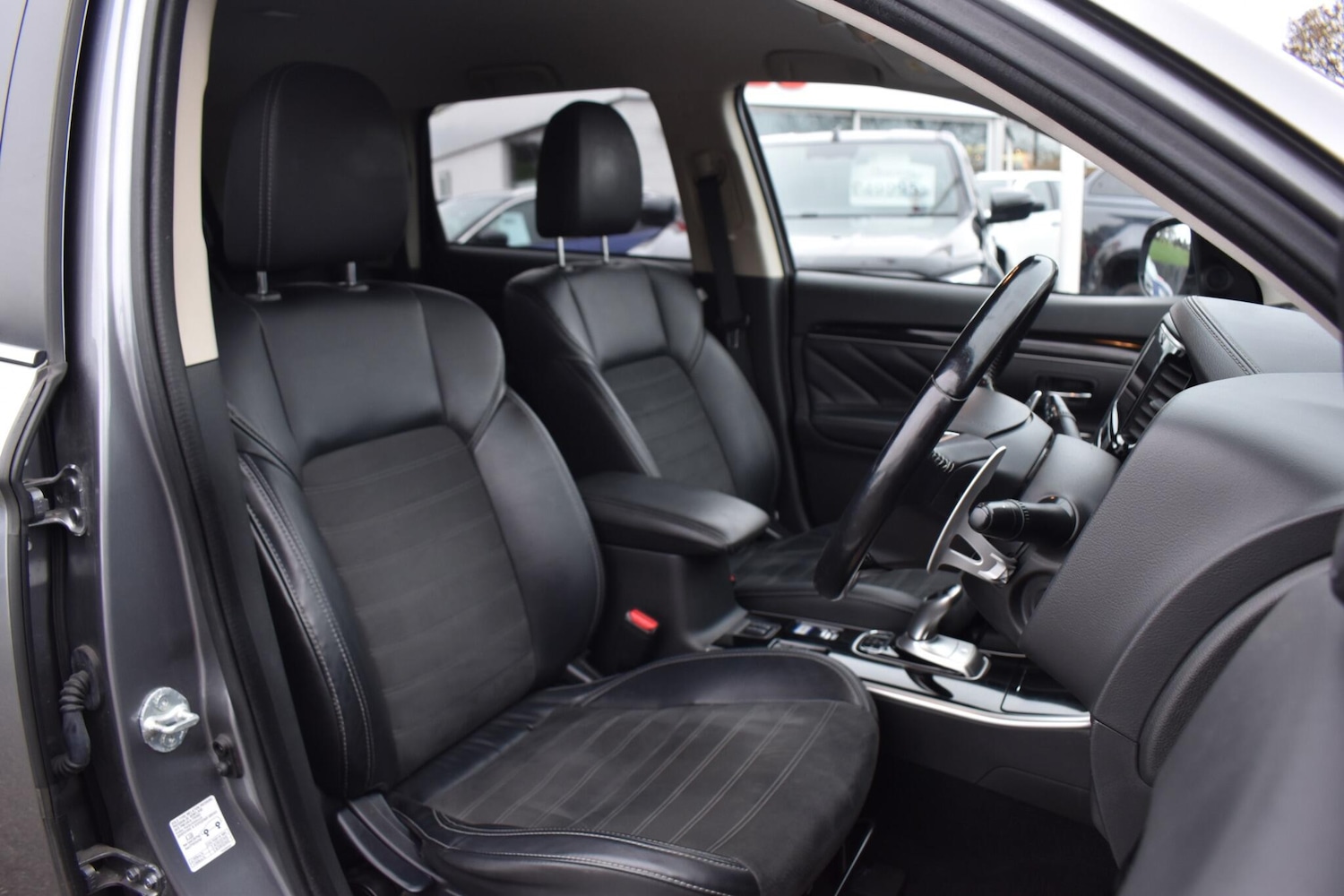 Used Mitsubishi Outlander for sale - 76990120: Photo 29