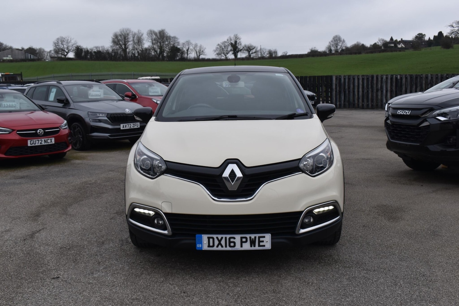 Used Renault Captur for sale - 77794198: Photo 11