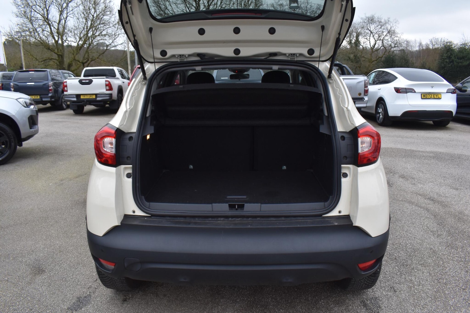 Used Renault Captur for sale - 77794198: Photo 24