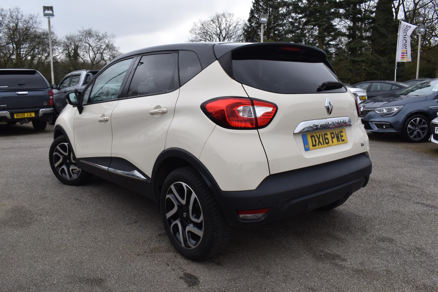 Used Renault Captur for sale - 77794198: Photo 5