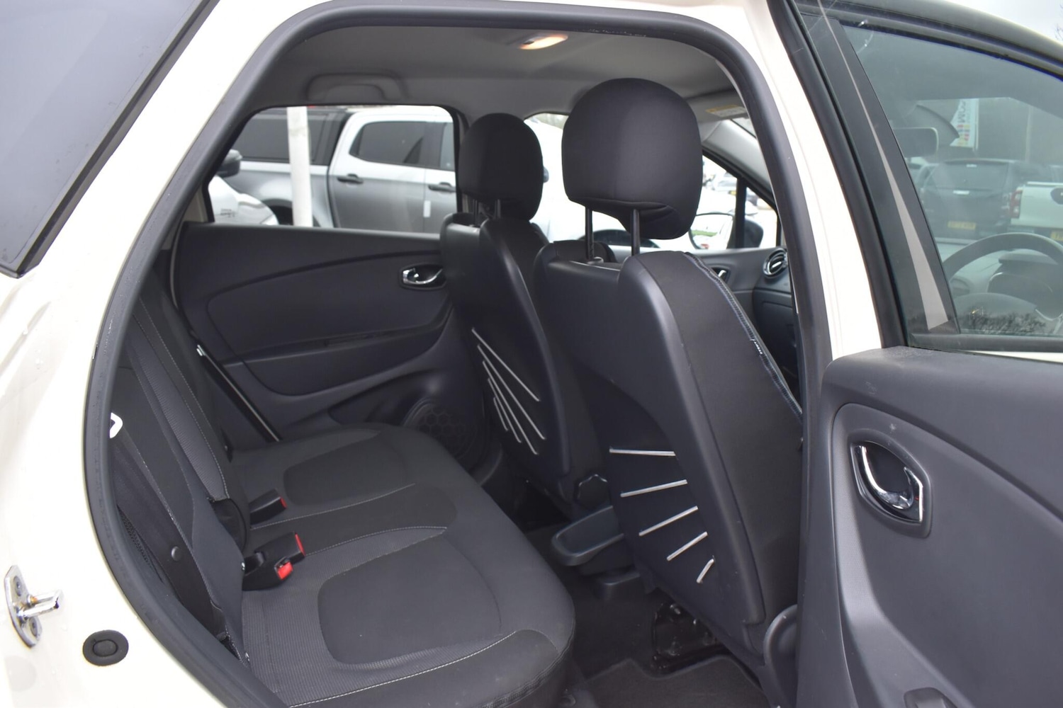 Used Renault Captur for sale - 77794198: Photo 6