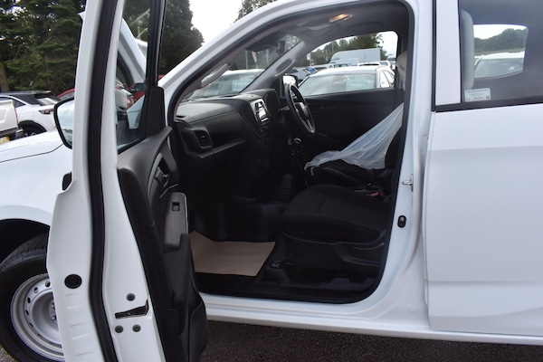 Used Isuzu D-Max 2021 for sale - 75232478: Photo 3