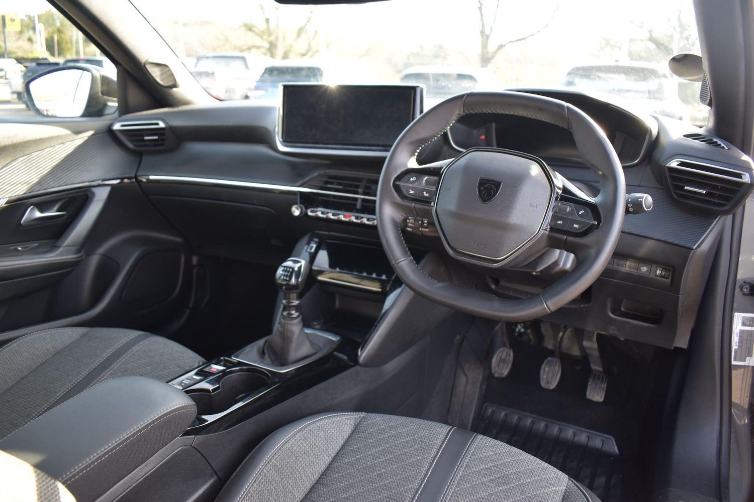 Used Peugeot 2008 2023 for sale - 77537420: Photo 5