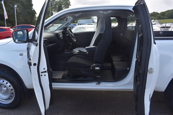 Used Isuzu D-Max 2023 for sale - 75154599: Photo 11