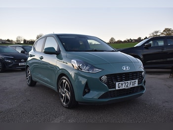 2022 (72) - 1.2 Premium Auto Euro 6 (s/s) 5dr