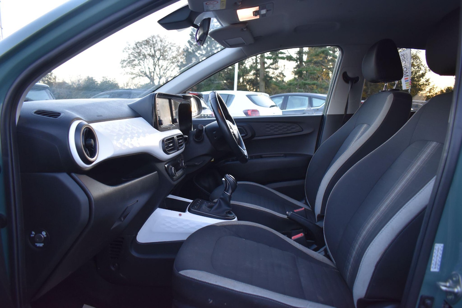 Used Hyundai i10 2022 for sale - 76572516: Photo 9