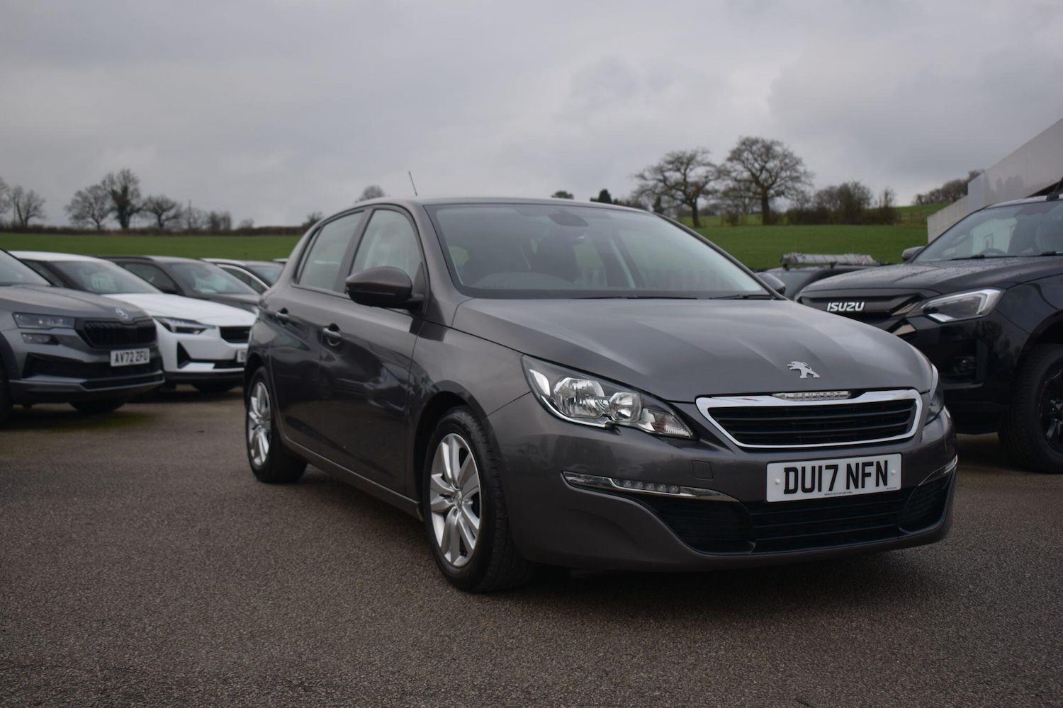 Used Peugeot 308 2017 for sale - 77611671: Photo 2