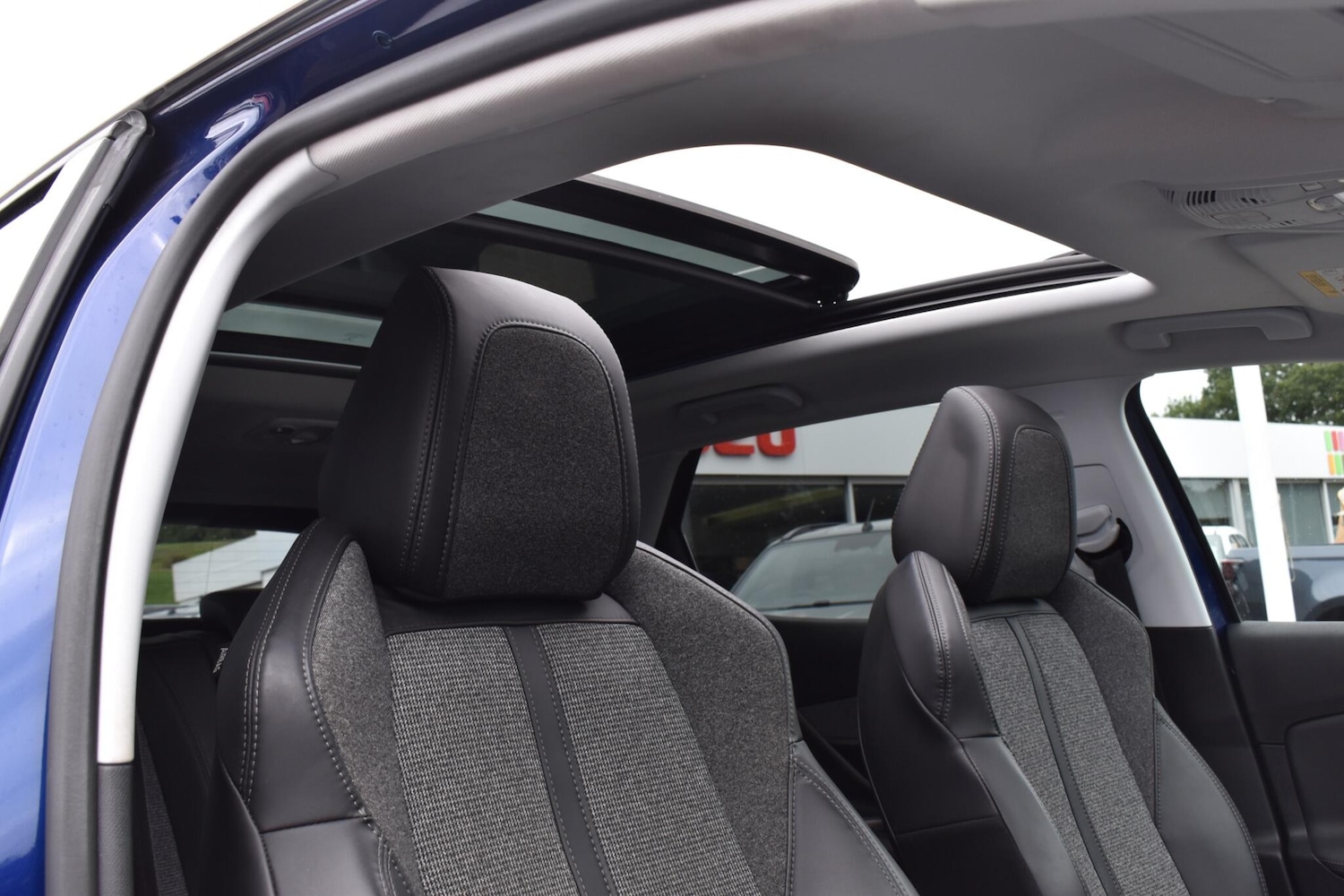 Used Peugeot 3008 2017 for sale - 76073015: Photo 20