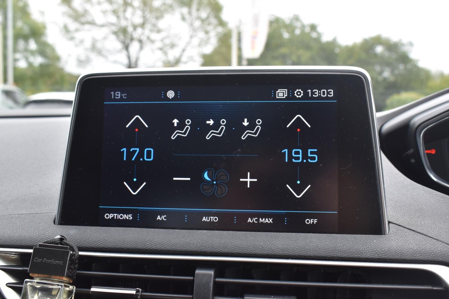 Used Peugeot 3008 2017 for sale - 76073015: Photo 24