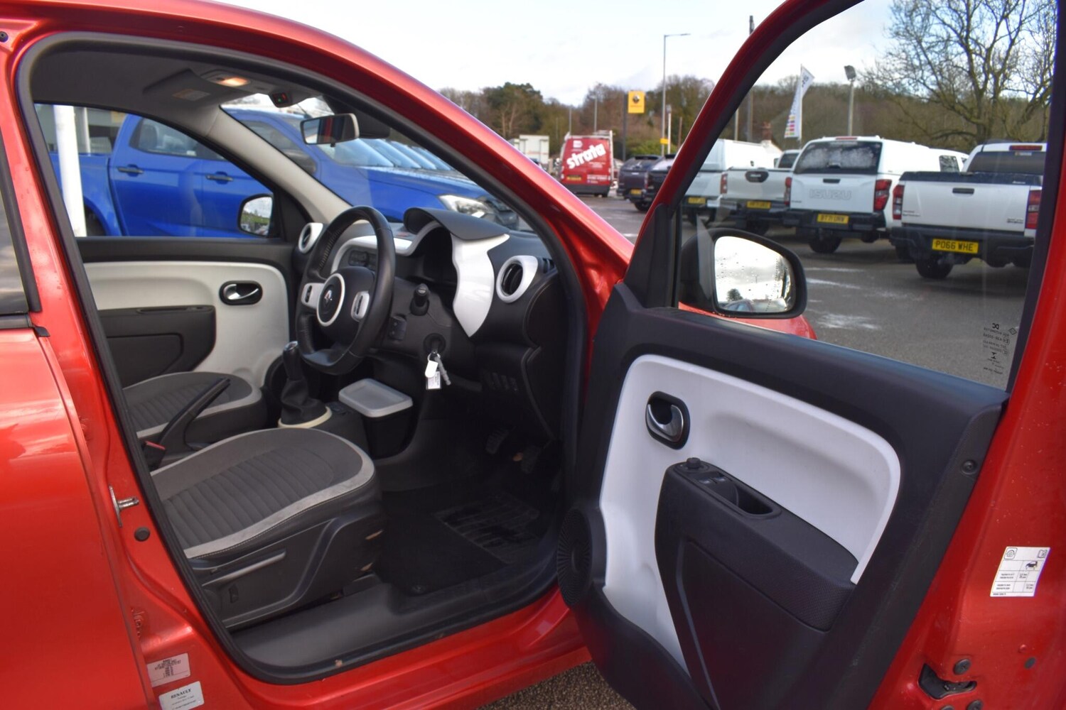 Used Renault Twingo 2015 for sale - 77091508: Photo 10