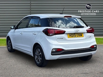 Used Hyundai i20 2019 for sale - 79337020: Photo