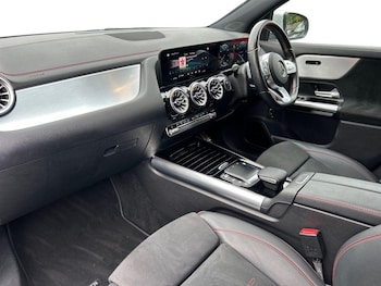 Used Mercedes-Benz EQA 2021 for sale - 76215465: Photo 2