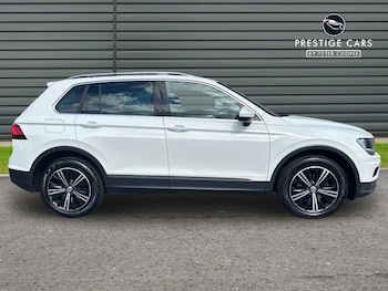 Used Volkswagen Tiguan 2017 for sale - 79050111: Photo