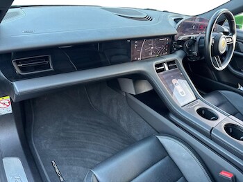 Used Porsche Taycan 2020 for sale - 77684229: Photo