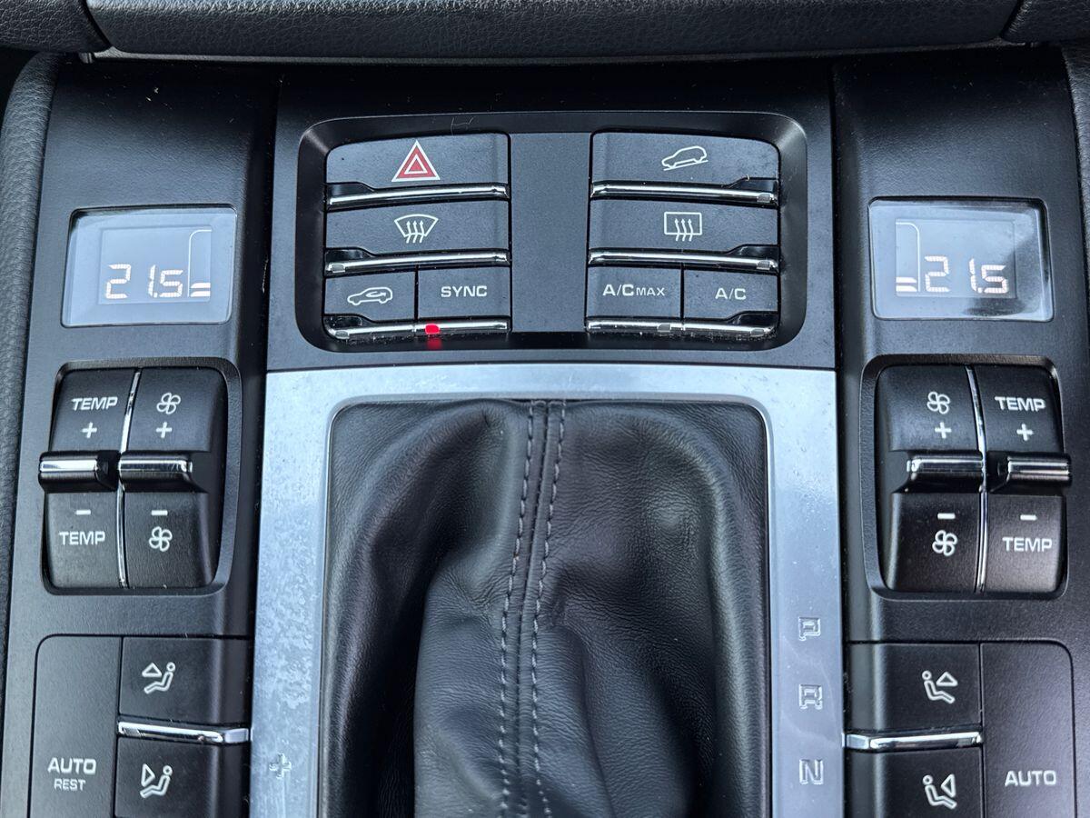 Used Porsche Macan 2020 for sale - 77016819: Photo 39