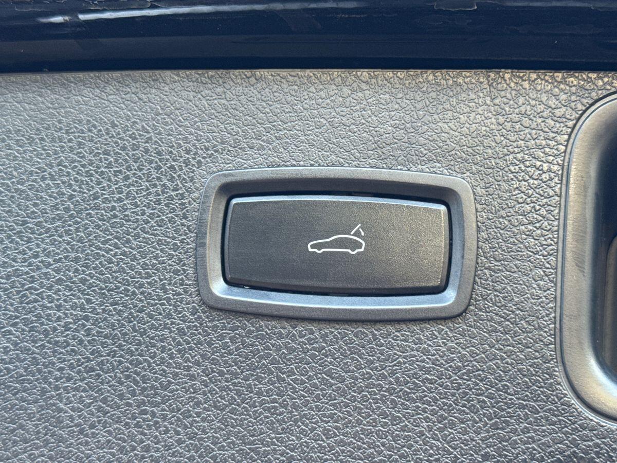 Used Porsche Macan 2020 for sale - 77016819: Photo 45