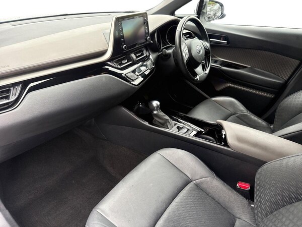 Used Toyota C-HR 2021 for sale - 76136998: Photo 2