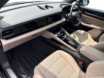 Used Porsche Macan 2024 for sale - 79268036: Photo
