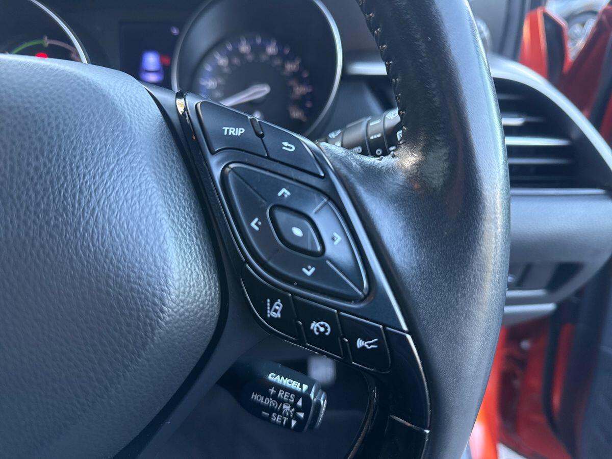 Used Toyota C-HR 2020 for sale - 76020229: Photo 17