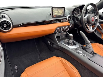 Used Fiat 124 Spider 2017 for sale - 76247049: Photo 2