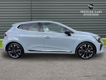 Used Renault Clio 2025 for sale - 78535605: Photo