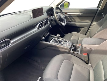 Used Mazda CX-5 2023 for sale - 76020726: Photo