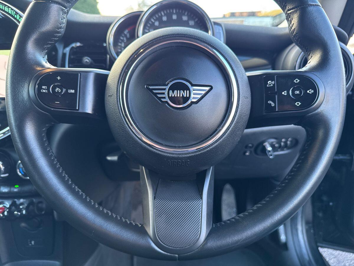 Used MINI Hatch 2022 for sale - 77305121: Photo 31