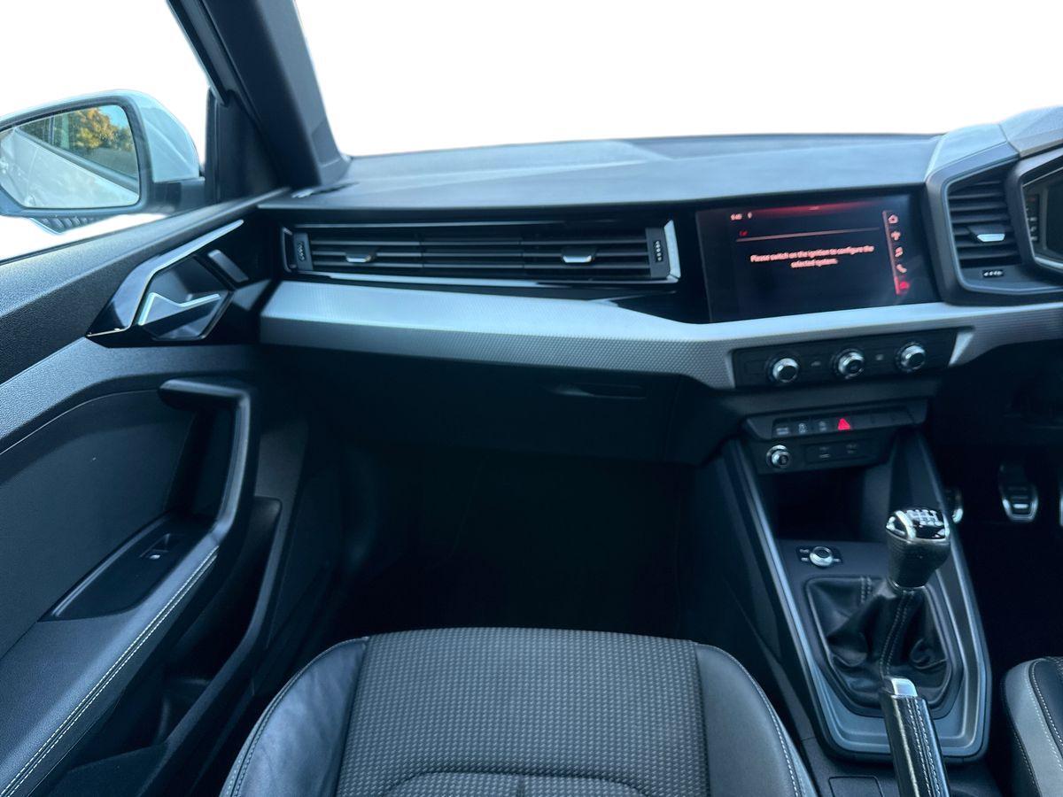 Used Audi A1 2018 for sale - 76042230: Photo 2