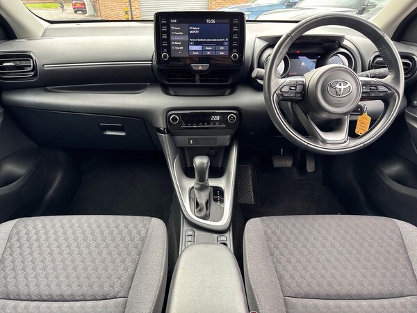 Used Toyota Yaris 2022 for sale - 76283686: Photo 10