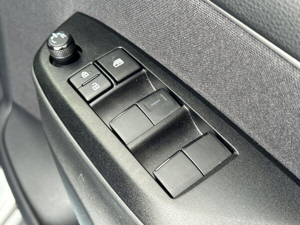 Used Toyota Yaris 2022 for sale - 76283686: Photo 34