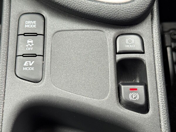Used Toyota Yaris 2022 for sale - 76283686: Photo 39