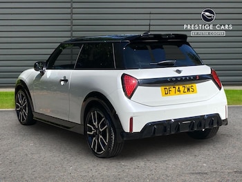 Used MINI Cooper 2024 for sale - 79388601: Photo