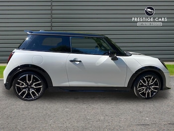 Used MINI Cooper 2024 for sale - 79388601: Photo