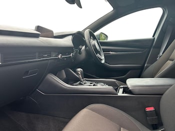 Used Mazda Mazda3 2023 for sale - 76085147: Photo 2