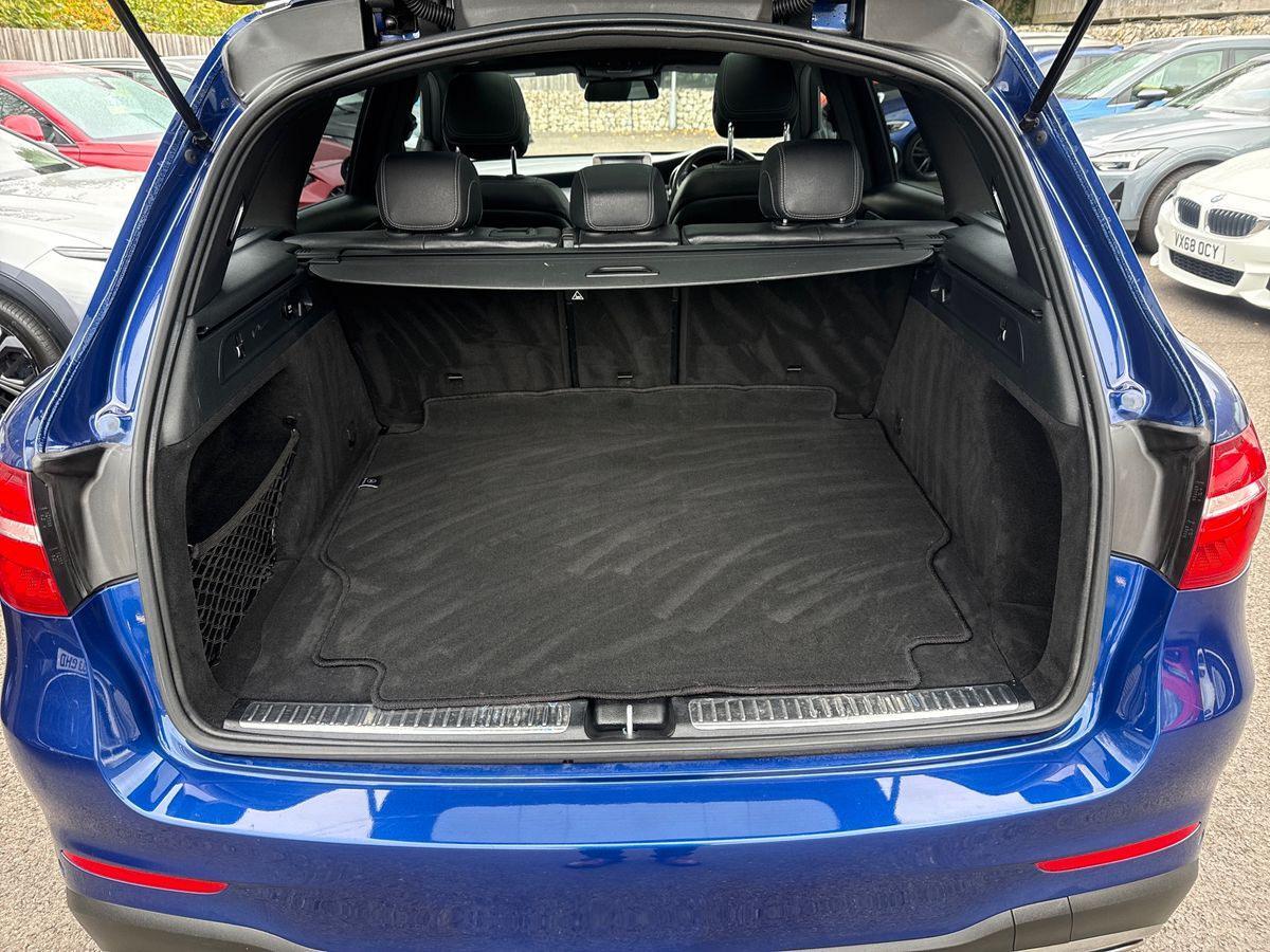 Used Mercedes-Benz GLC 2018 for sale - 76135898: Photo 11