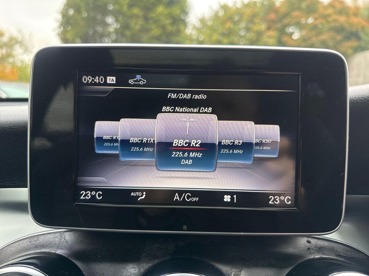 Used Mercedes-Benz GLC 2018 for sale - 76135898: Photo 13