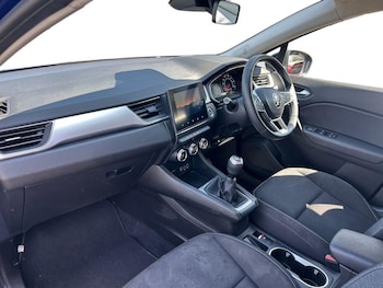 Used Renault Captur 2020 for sale - 78348012: Photo