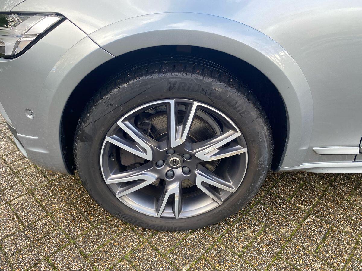 Used Volvo V90 2017 for sale - 77550681: Photo 5