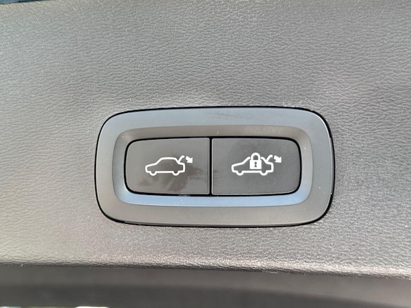 Used Volvo XC40 2022 for sale - 75769243: Photo 42