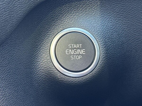 Used Volvo XC40 2022 for sale - 75769243: Photo 47