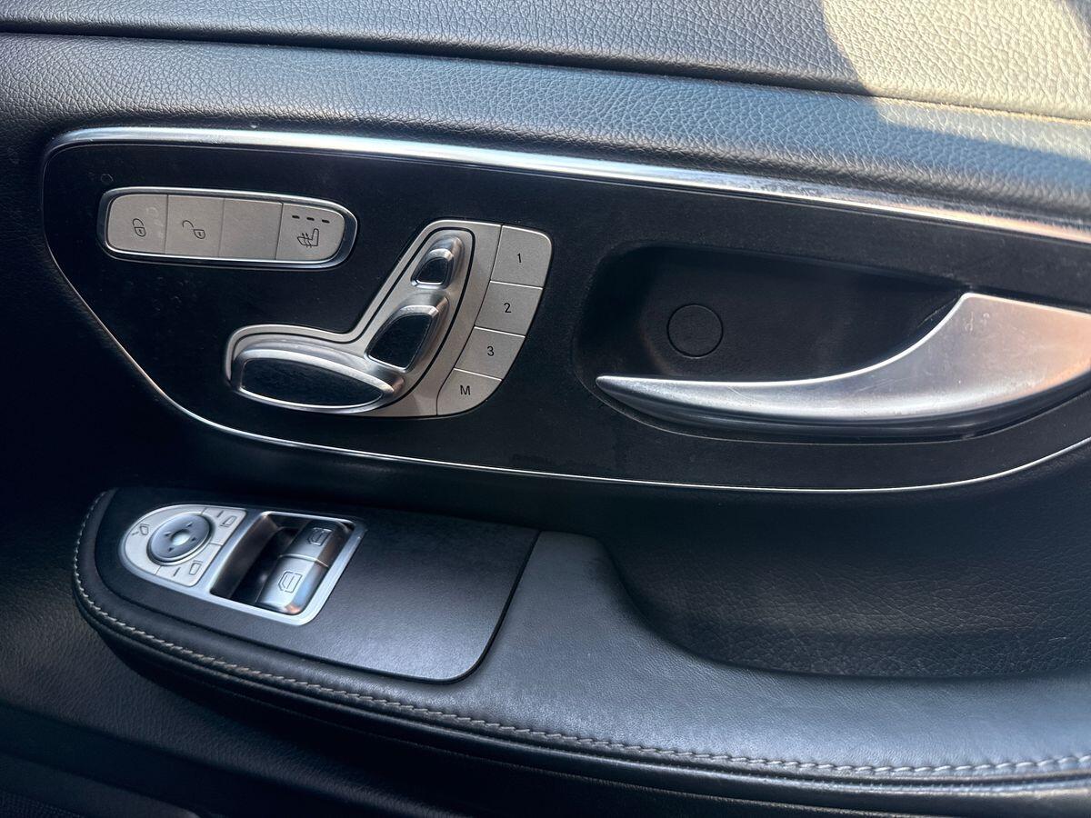 Used Mercedes-Benz V-Class 2018 for sale - 77468375: Photo 25