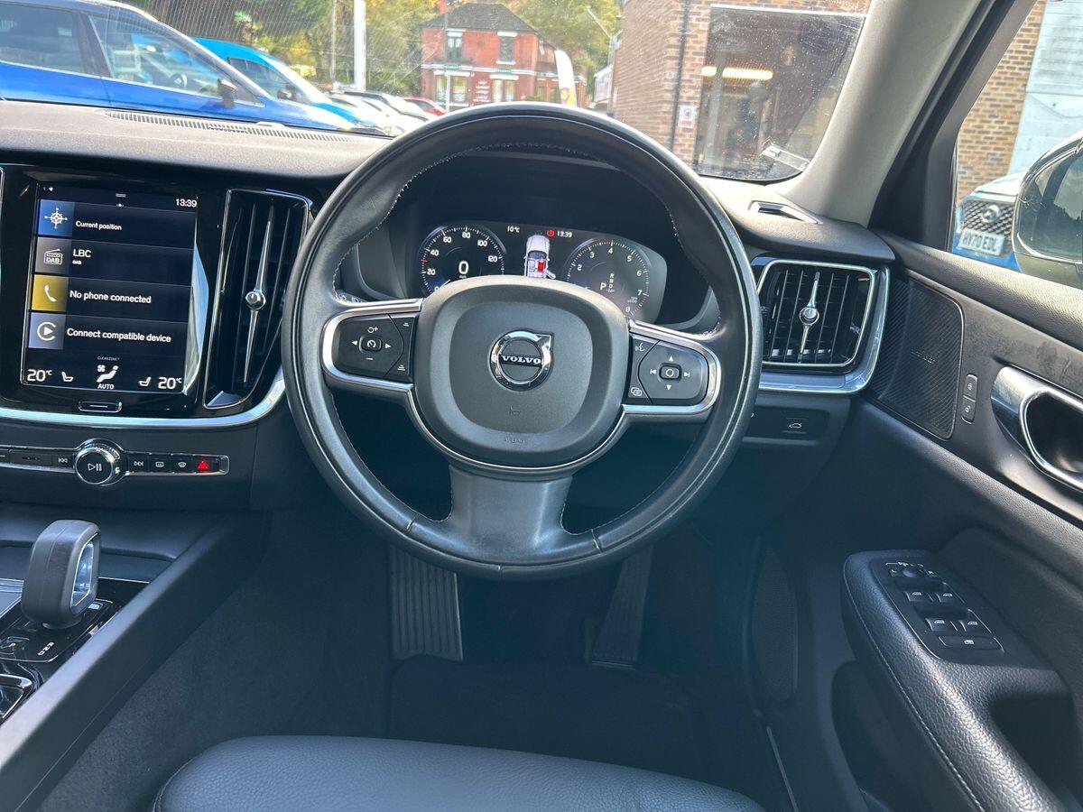 Used Volvo V60 2022 for sale - 75964841: Photo 14