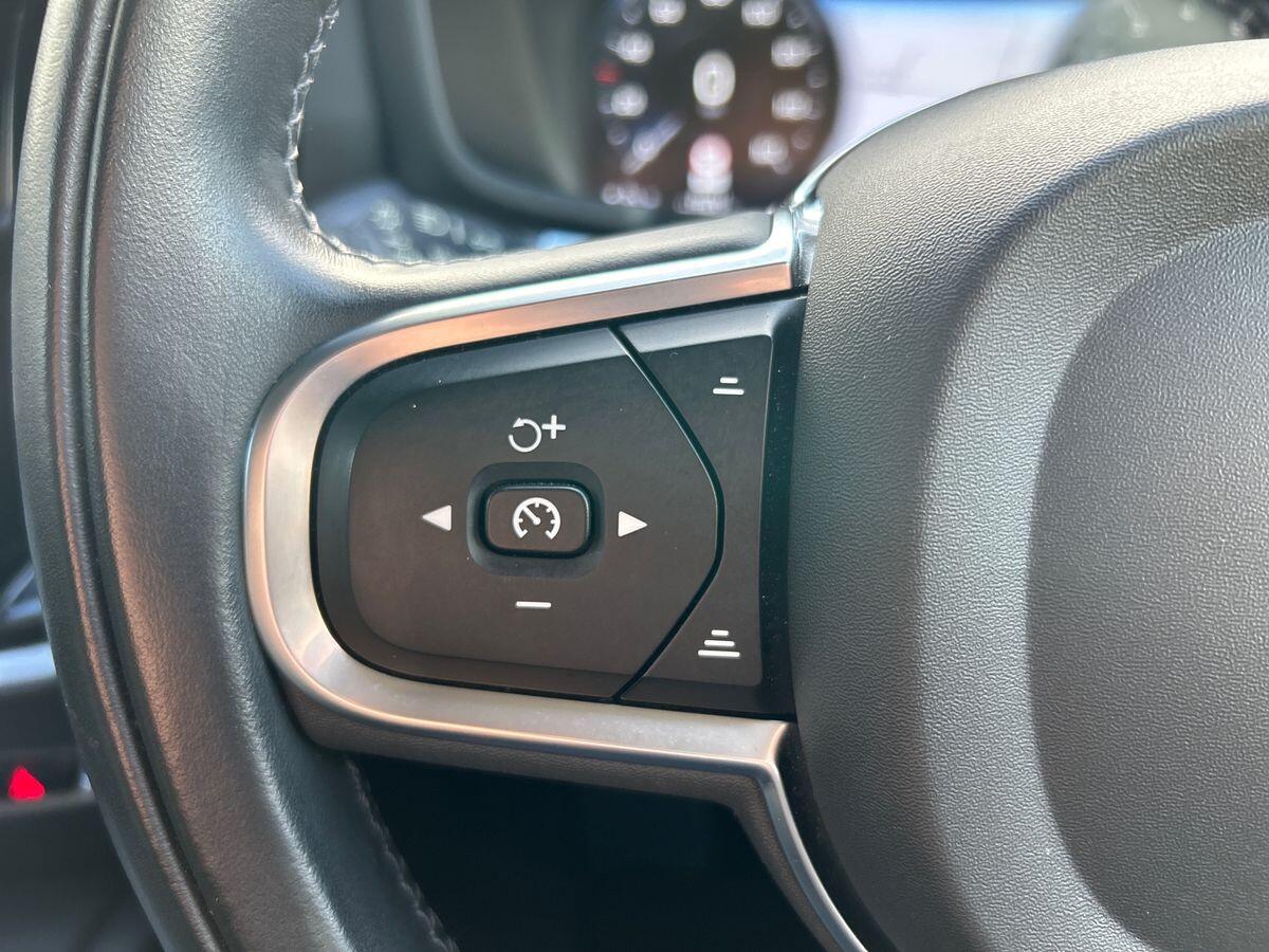 Used Volvo V60 2022 for sale - 75964841: Photo 15