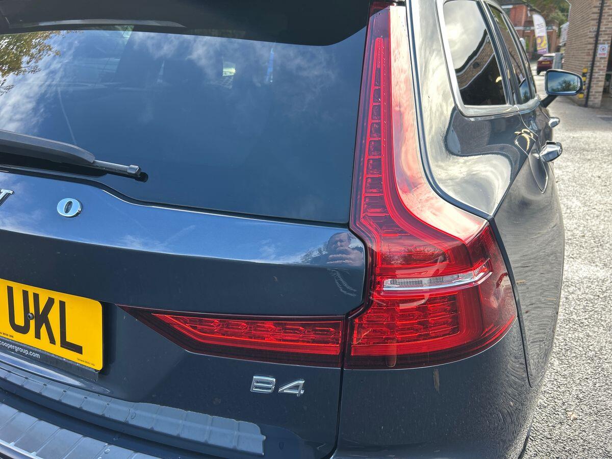 Used Volvo V60 2022 for sale - 75964841: Photo 22