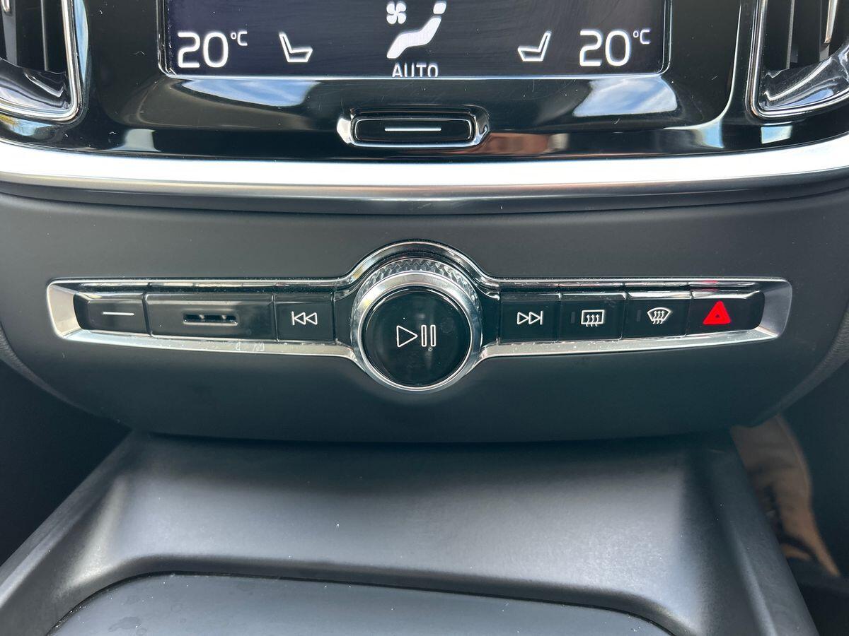 Used Volvo V60 2022 for sale - 75964841: Photo 35