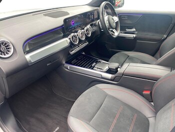 Used Mercedes-Benz GLB 2023 for sale - 78260851: Photo